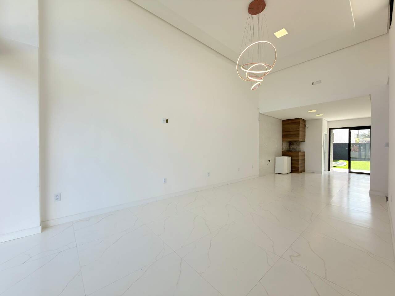 Casa à venda no Araça: 