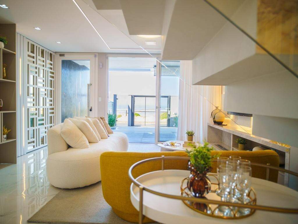 Casa em Condomínio à venda no Zona Nova: 