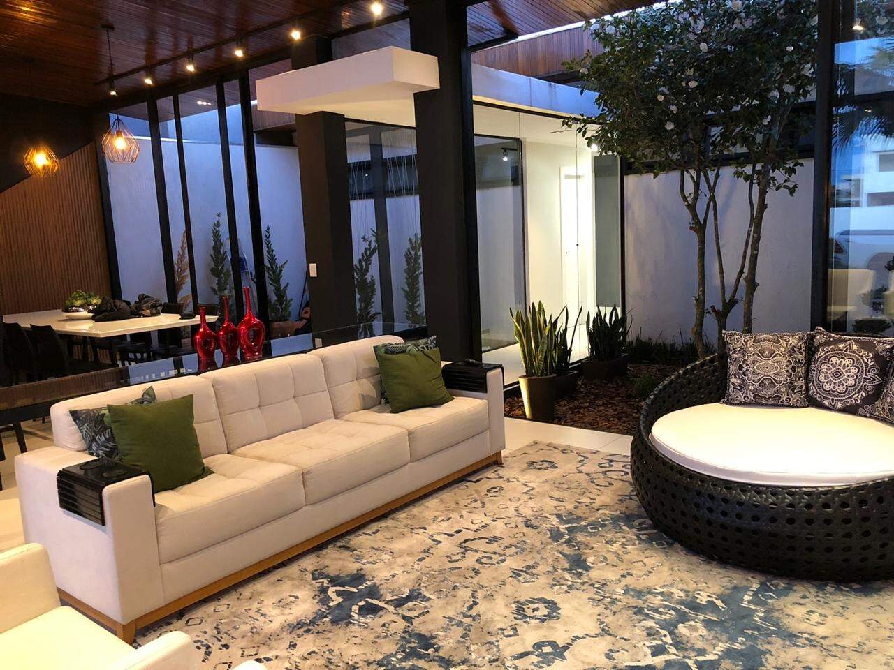 Casa em Condomínio à venda no Centro: 