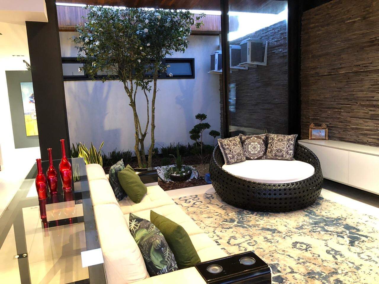 Casa em Condomínio à venda no Centro: 