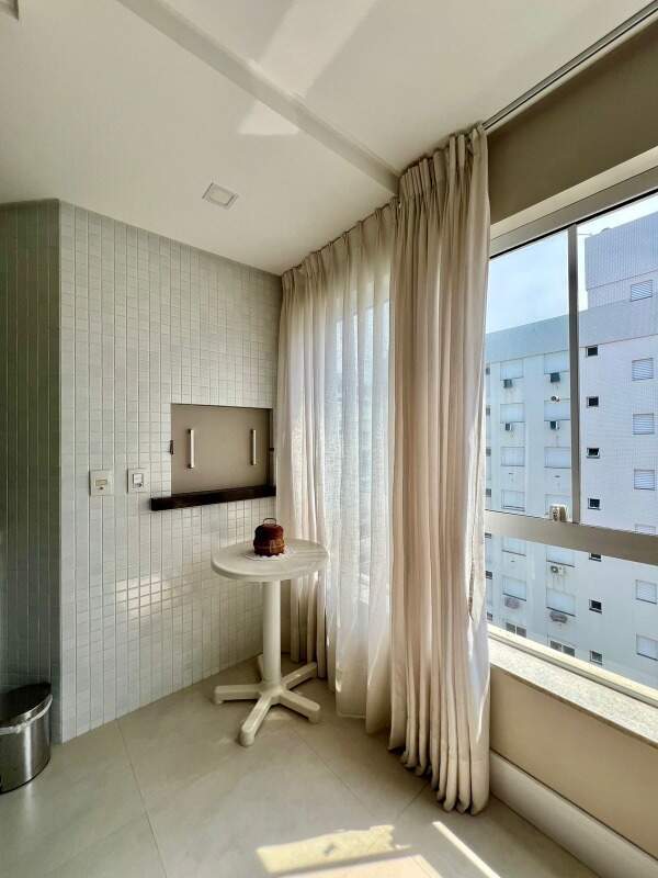 Apartamento à venda no Navegantes: 