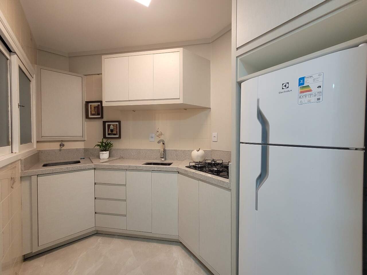 Apartamento à venda no Zona Nova: 