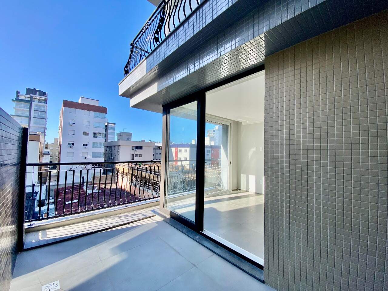 Apartamento à venda no Zona Nova: 