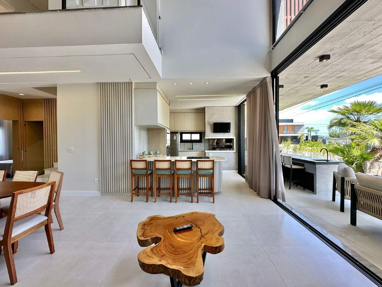 Casa em Condomínio à venda no Centro: 