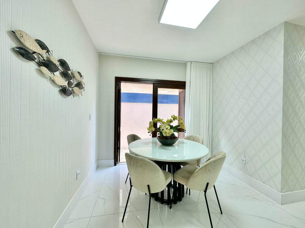 Apartamento à venda no Zona Nova: 