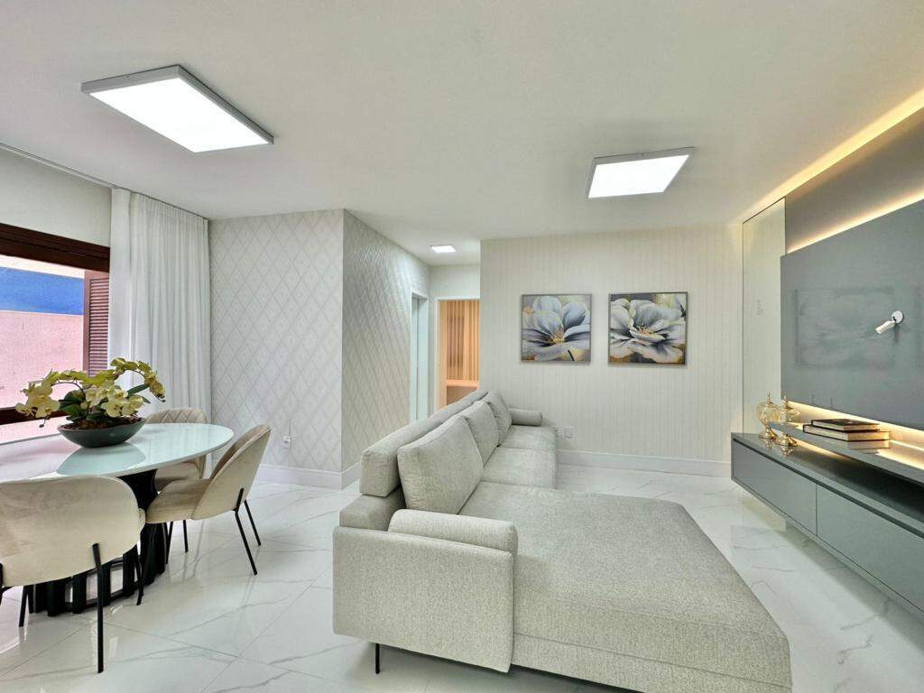 Apartamento à venda no Zona Nova: 
