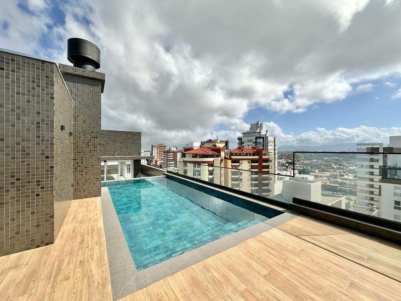 Apartamento à venda no Zona Nova: 