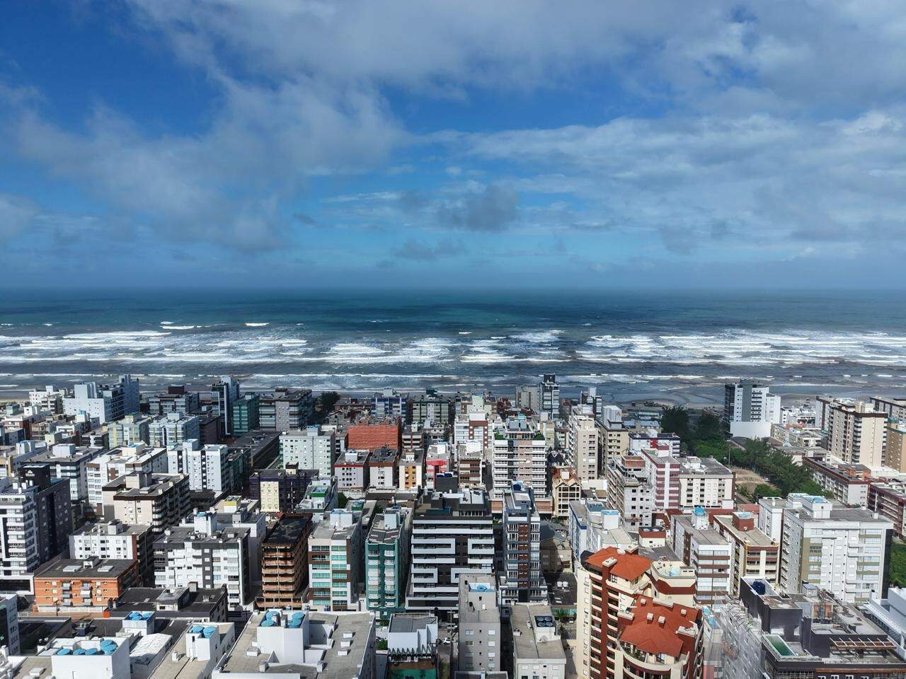 Apartamento à venda no Zona Nova: 