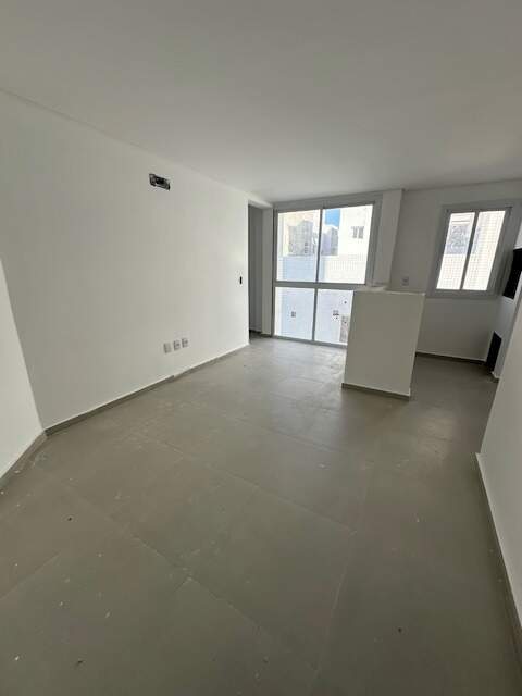 Apartamento à venda no Zona Nova: 