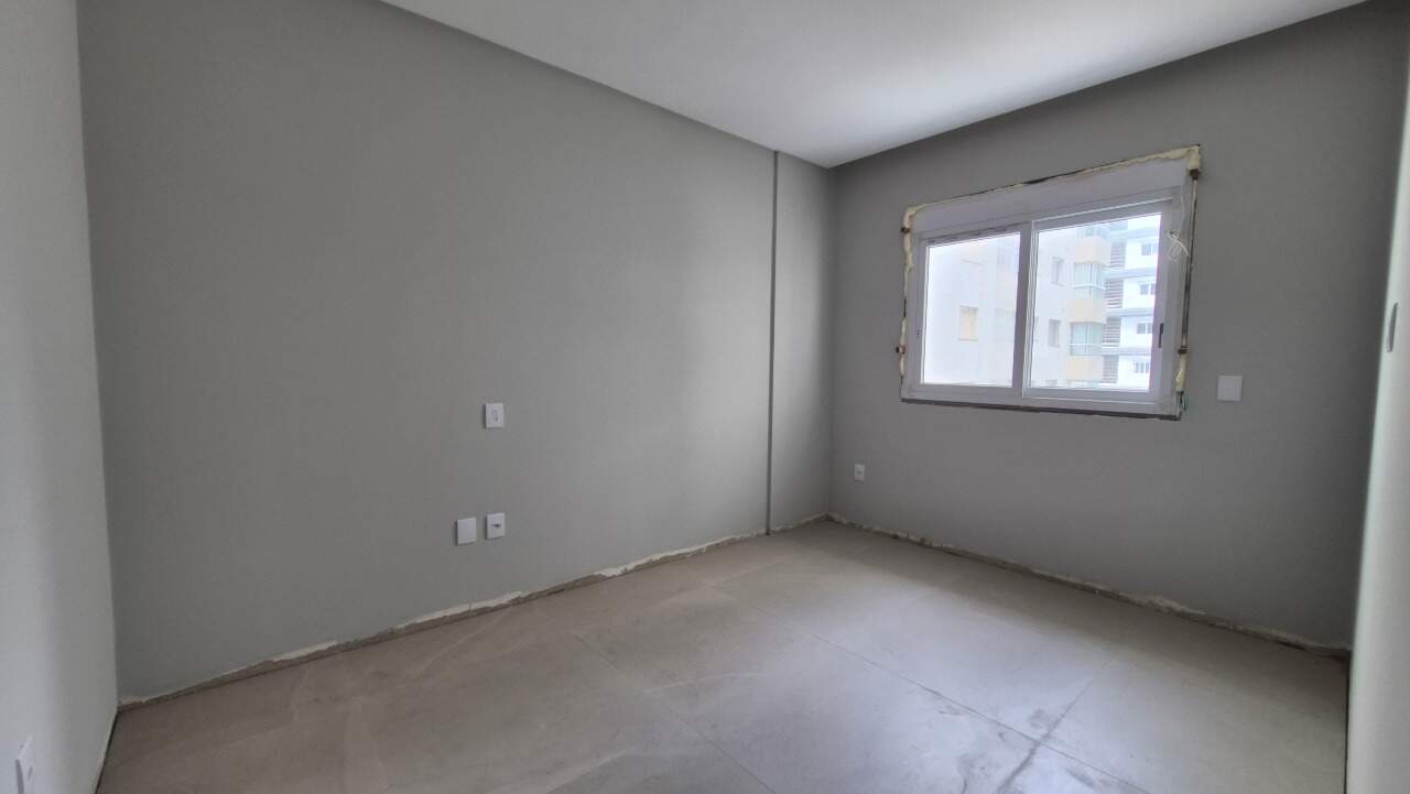 Apartamento à venda no Zona Nova: 