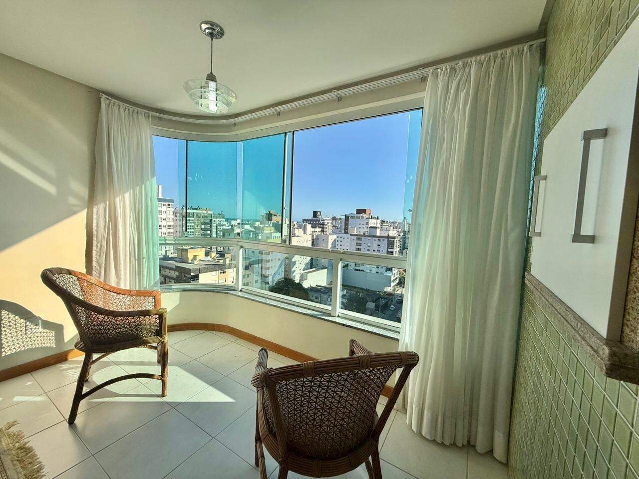 Apartamento à venda no Zona Nova: 