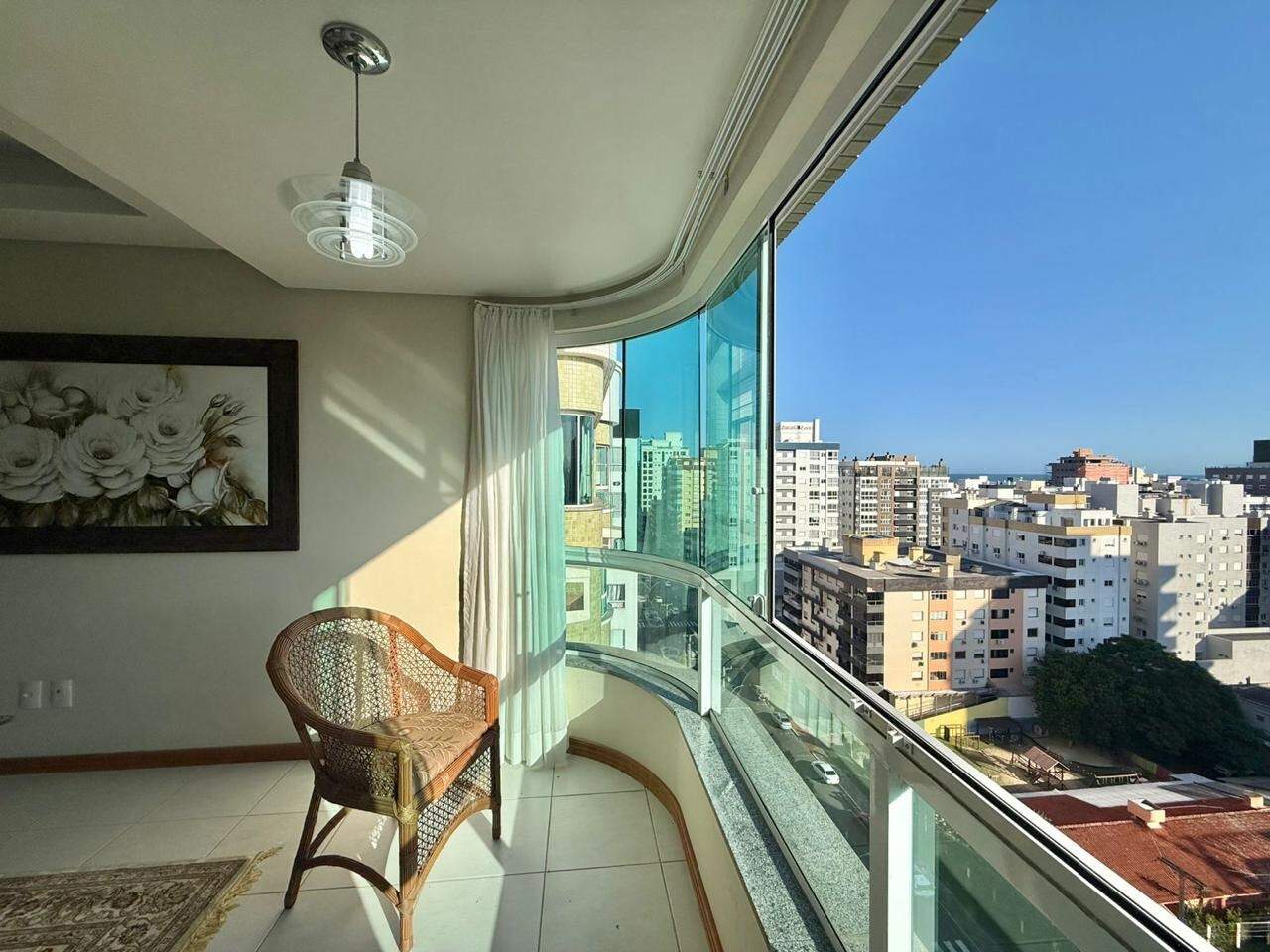 Apartamento à venda no Zona Nova: 