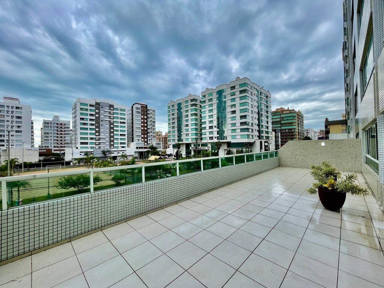 Apartamento à venda no Zona Nova: 