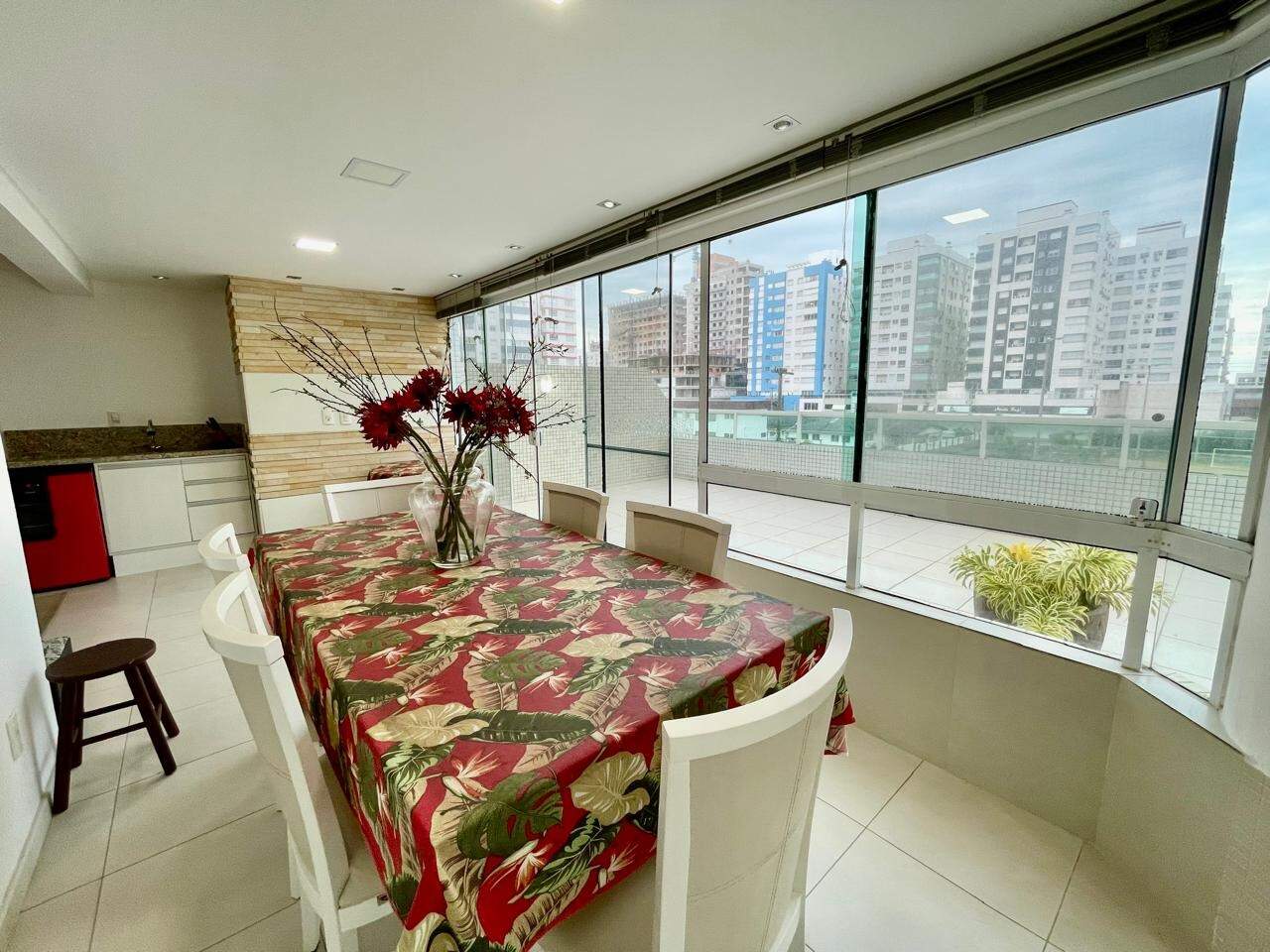 Apartamento à venda no Zona Nova: 