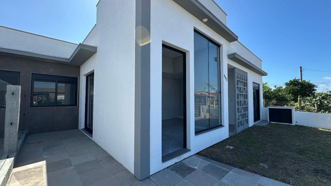 Casa à venda no Praia Zona Norte: 