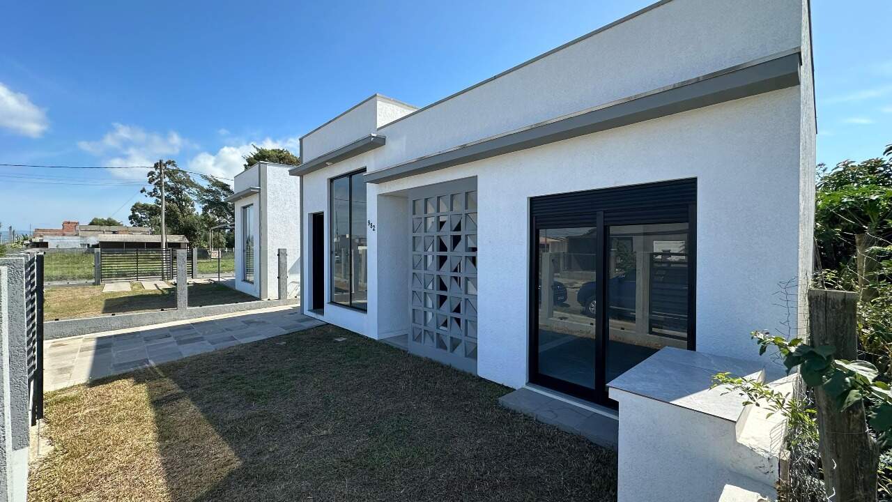 Casa à venda no Praia Zona Norte: 