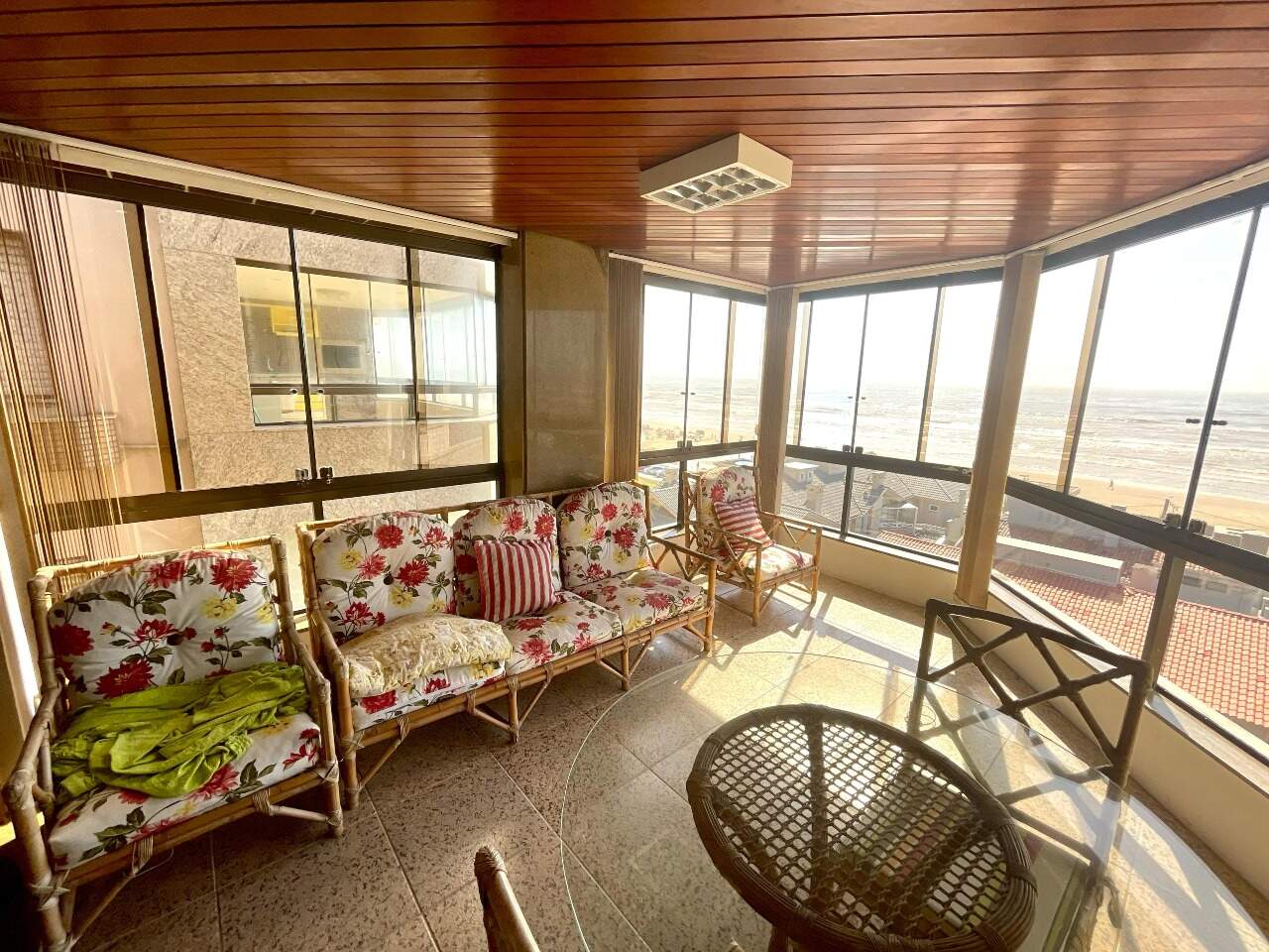 Apartamento à venda no Zona Nova: 
