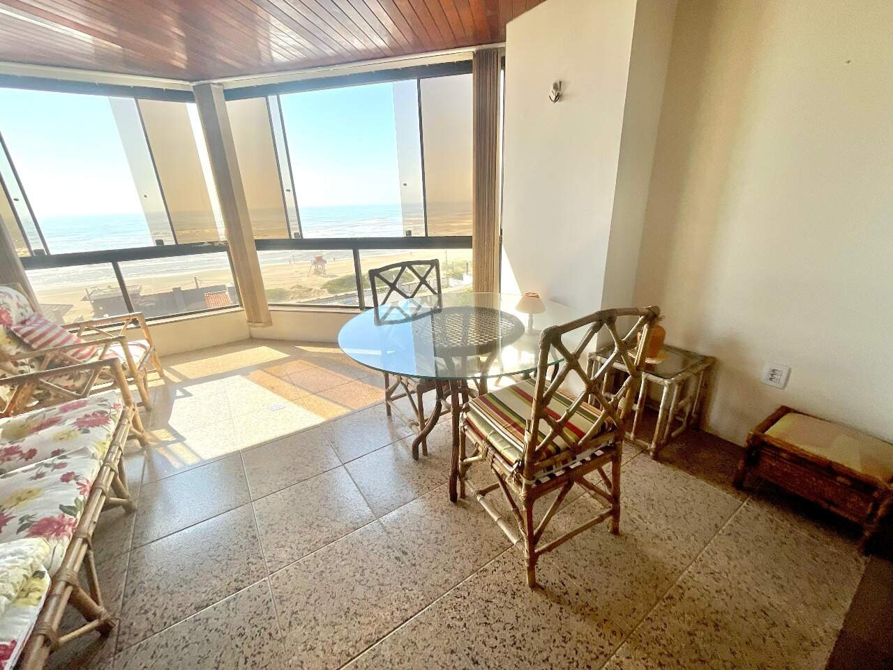 Apartamento à venda no Zona Nova: 