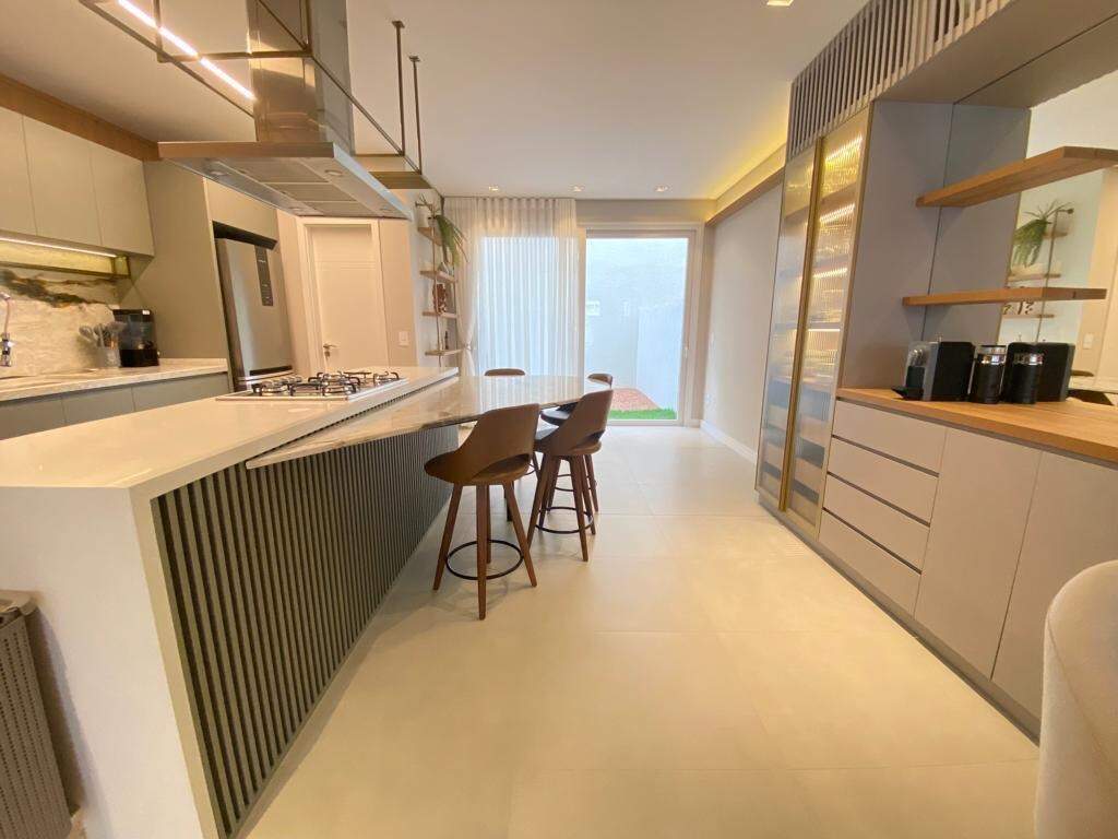 Casa em Condomínio à venda no Zona Nova: 