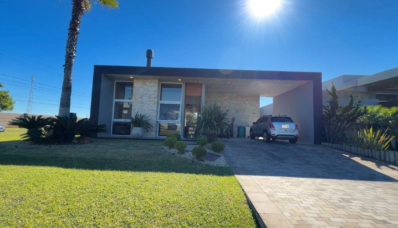 Casa em Condomínio à venda no Condominio Riviera: 