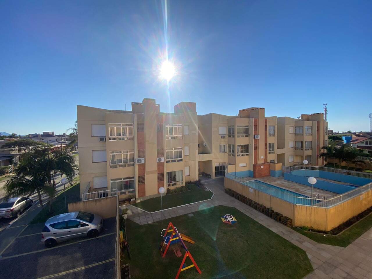Apartamento à venda no Capão Novo: 