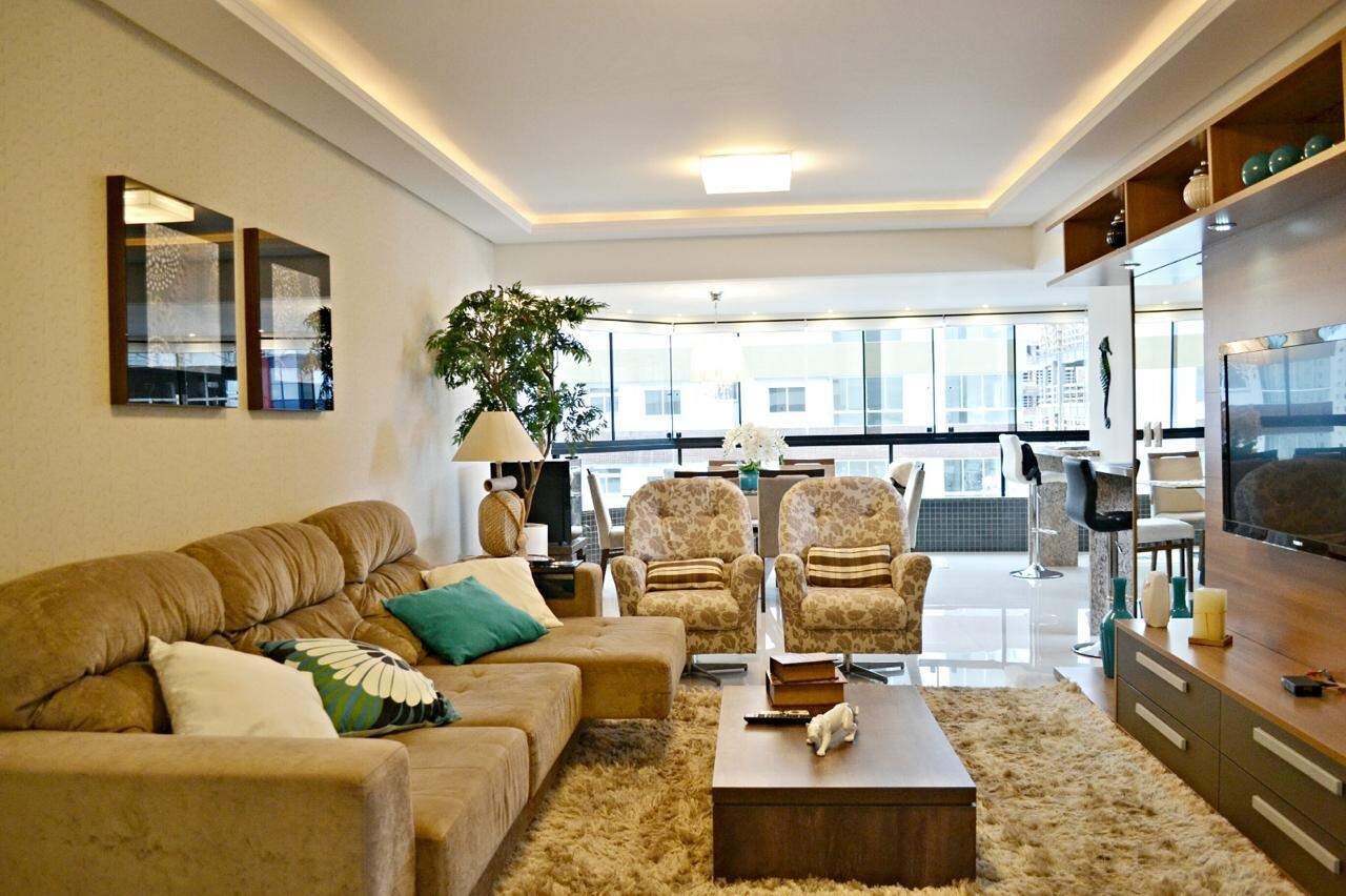 Apartamento à venda no Navegantes: 