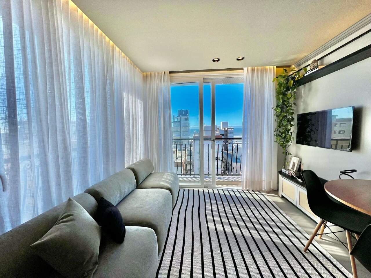 Apartamento à venda no Zona Nova: 