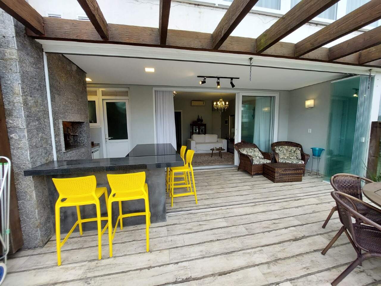 Casa em Condomínio à venda no Atlantida: 