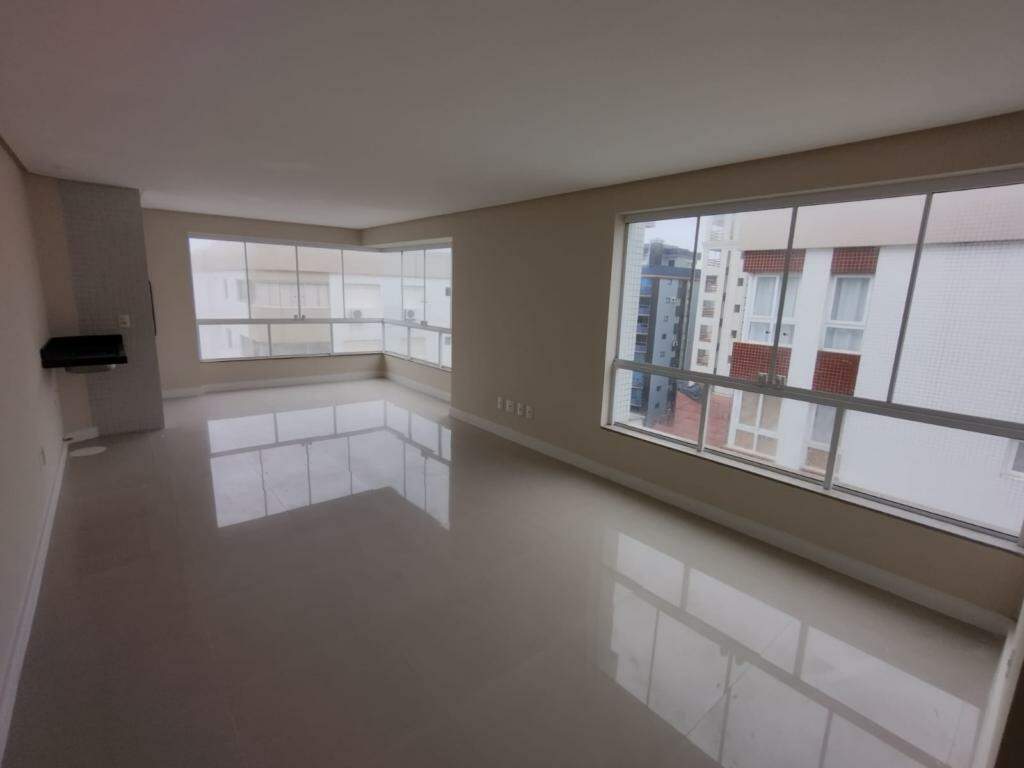 Apartamento à venda no Zona Nova: 