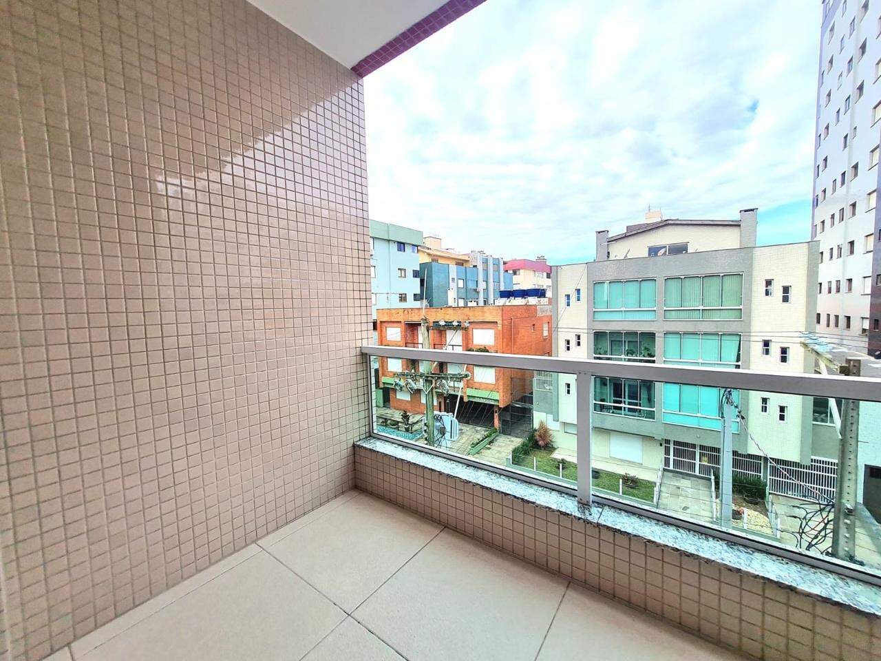 Apartamento à venda no Zona Nova: 