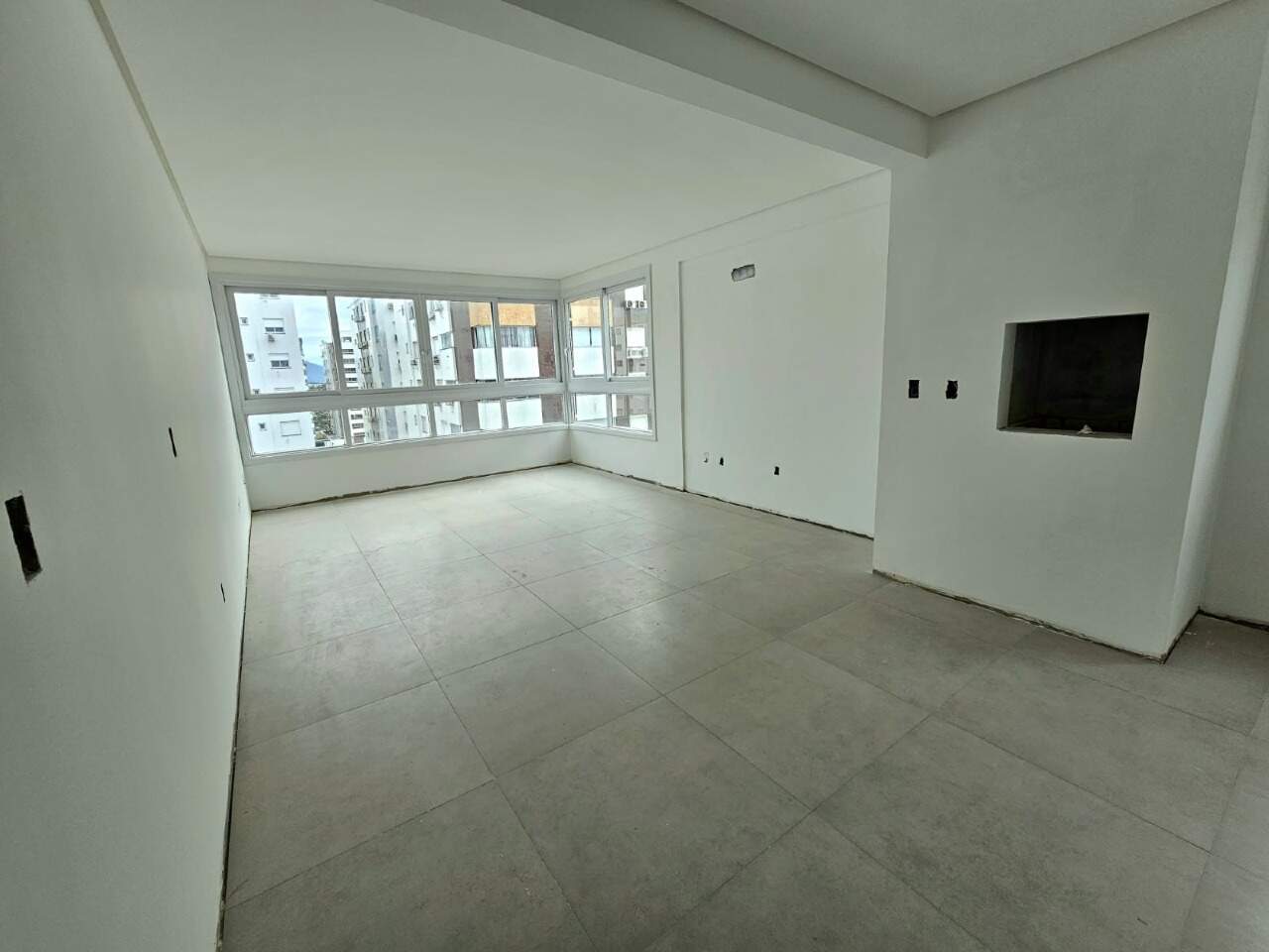 Apartamento à venda no Zona Nova: 