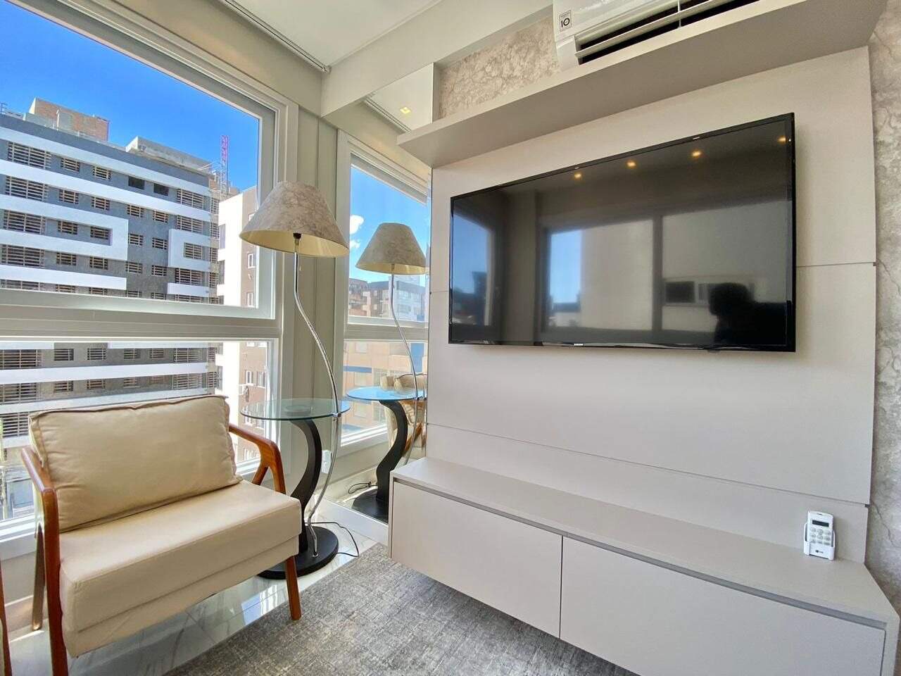 Apartamento à venda no Zona Nova: 