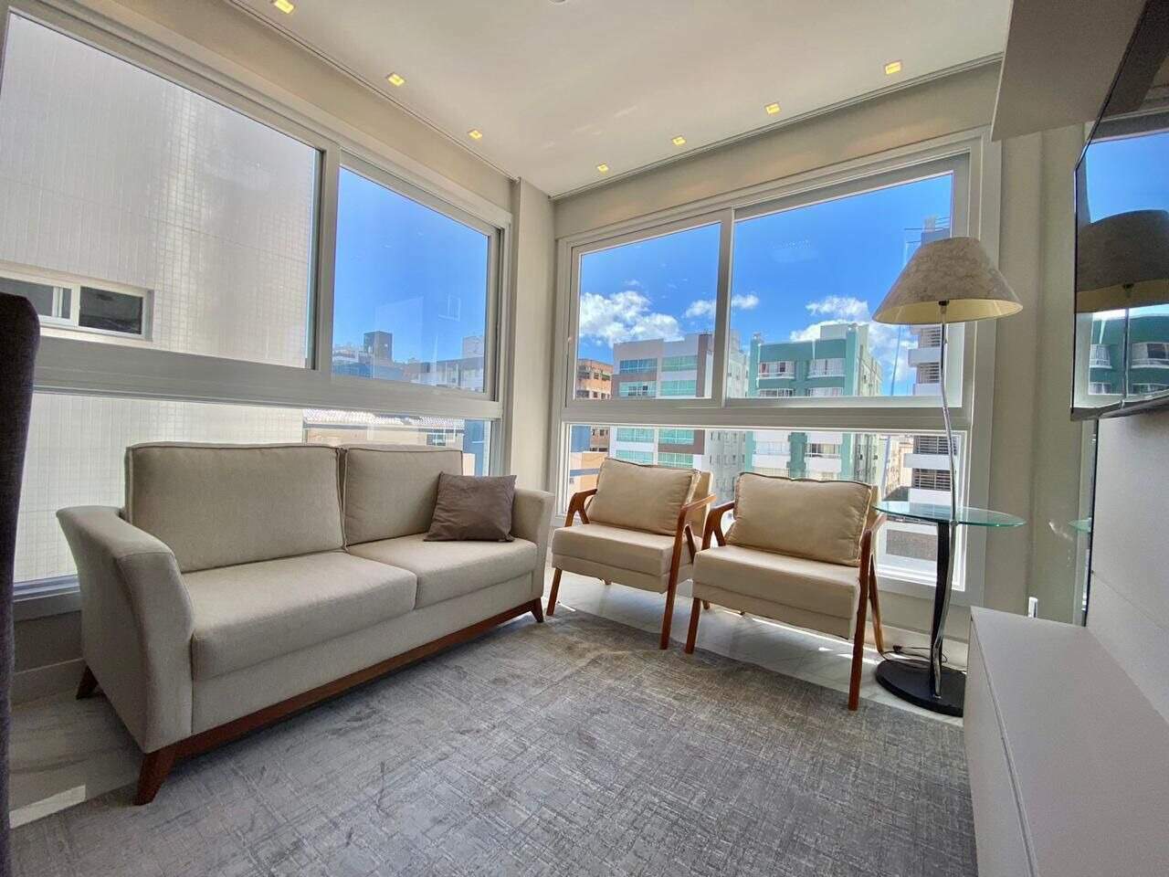 Apartamento à venda no Zona Nova: 