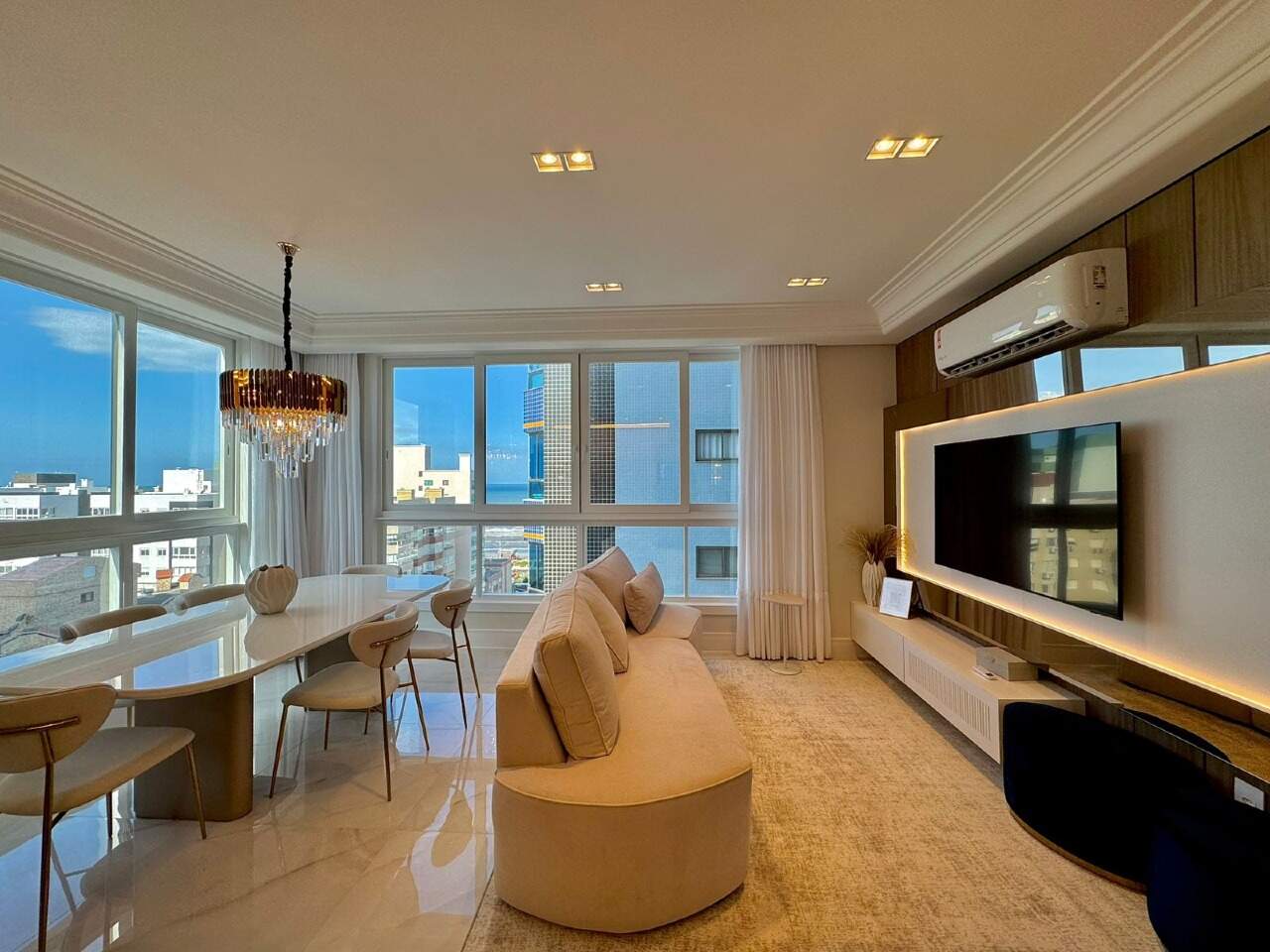 Apartamento à venda no Zona Nova: 