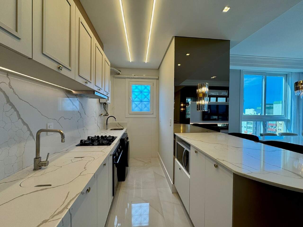 Apartamento à venda no Zona Nova: 