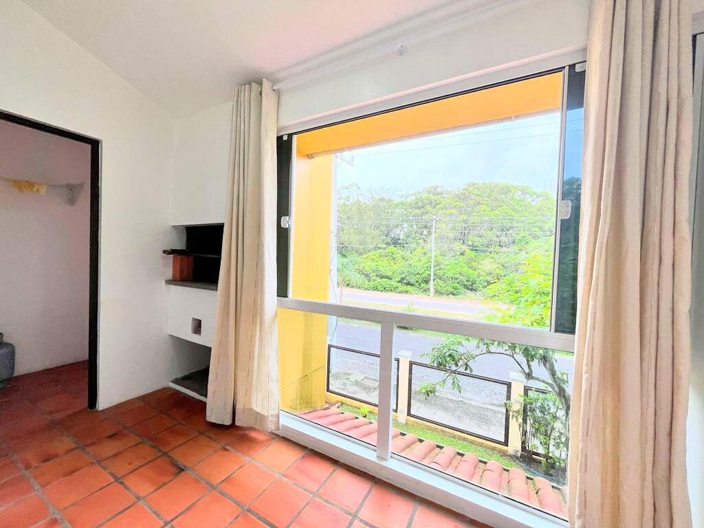 Apartamento à venda no Capão Novo: 