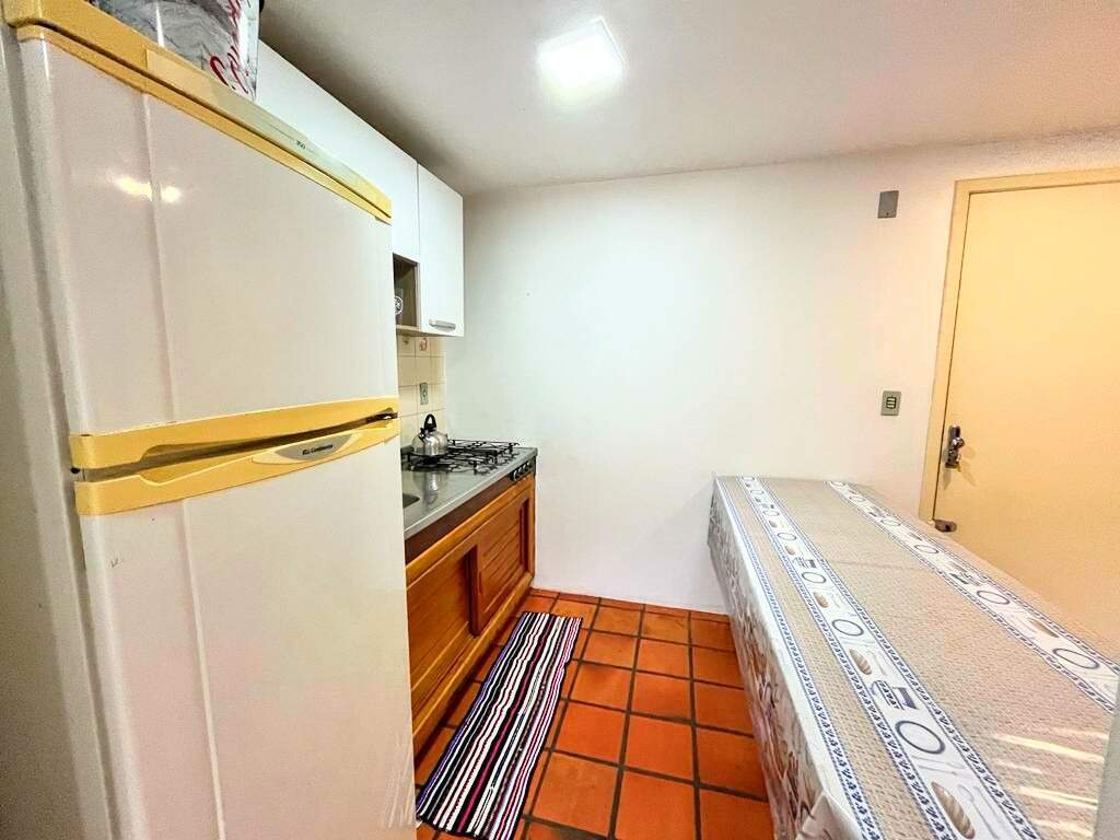Apartamento à venda no Capão Novo: 