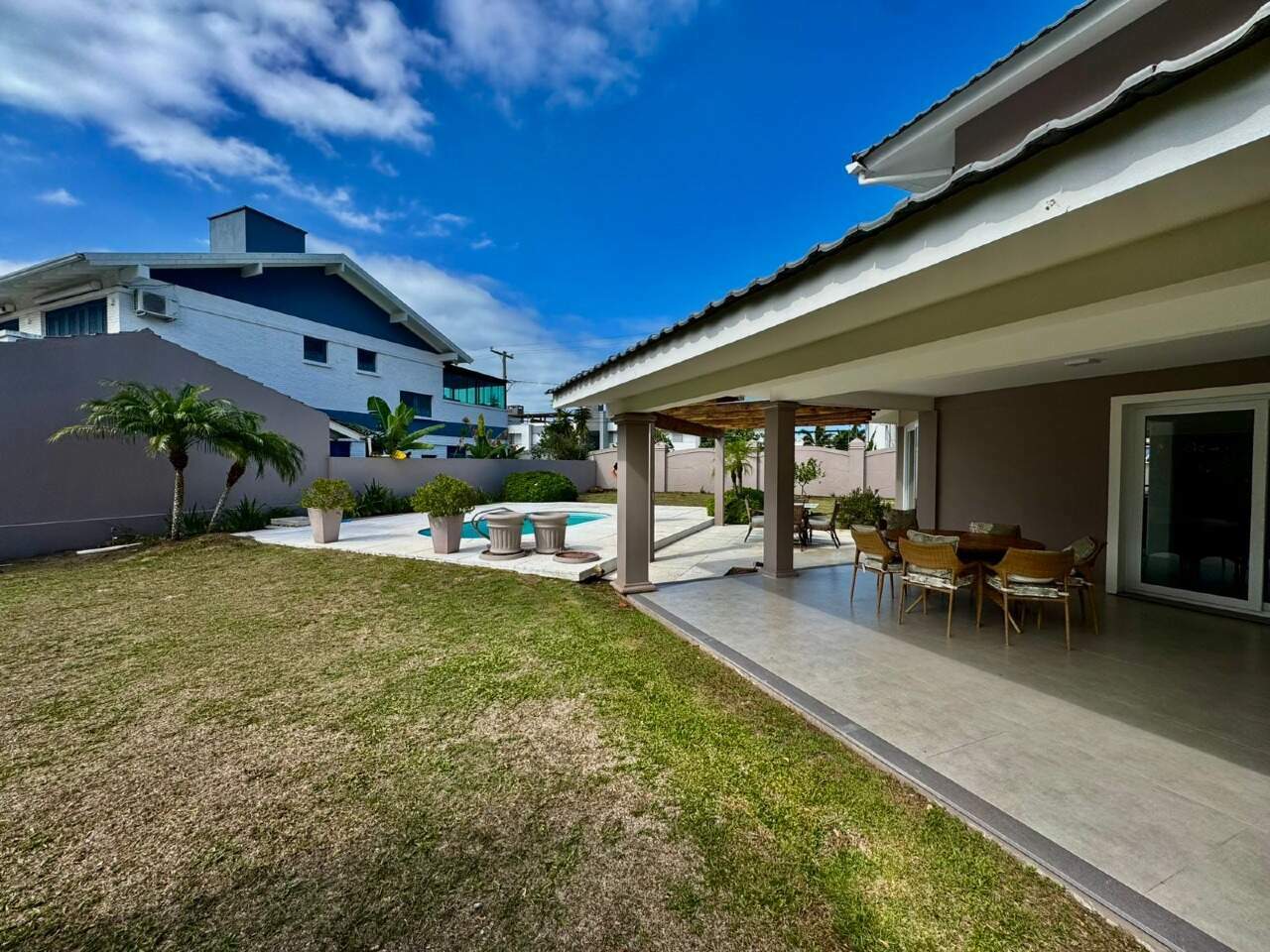 Casa à venda no Condominio Atlantida Lagos Park: 