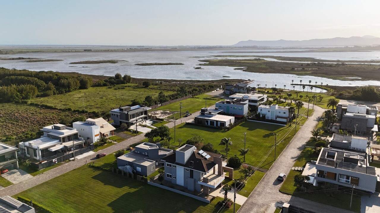 Casa em Condomínio à venda no Condomínio Lagoa do Passo: 
