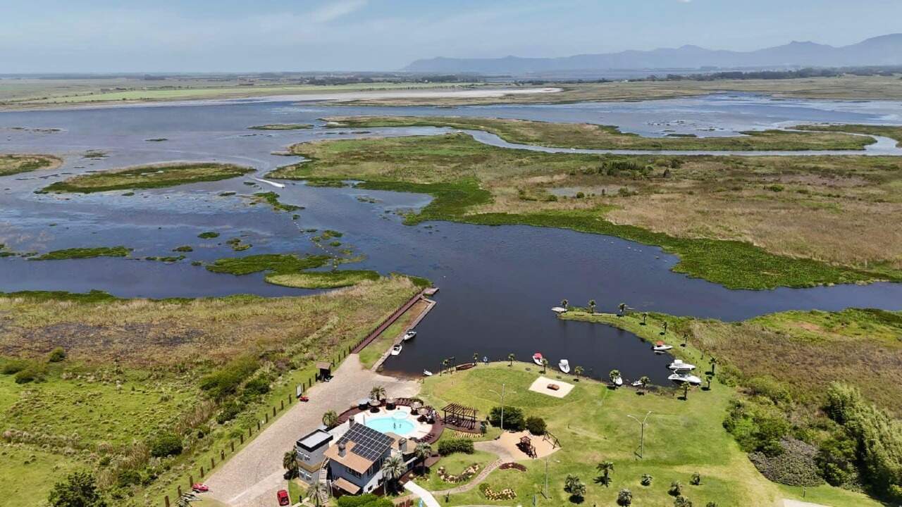 Casa em Condomínio à venda no Condomínio Lagoa do Passo: 
