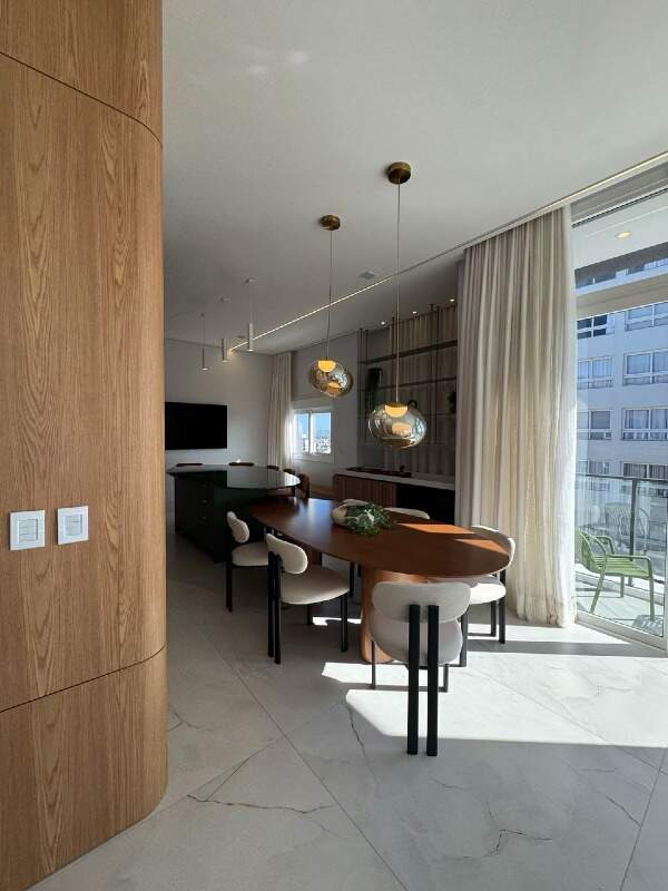 Apartamento à venda no Zona Nova: 