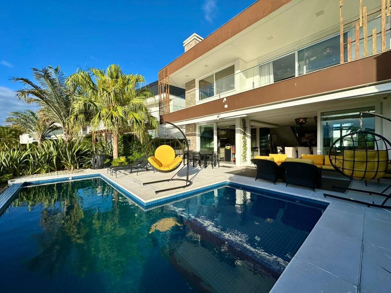 Casa em Condomínio à venda no Condomínio Enseada: 