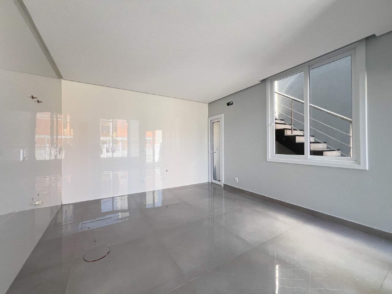 Casa à venda no Araça: 