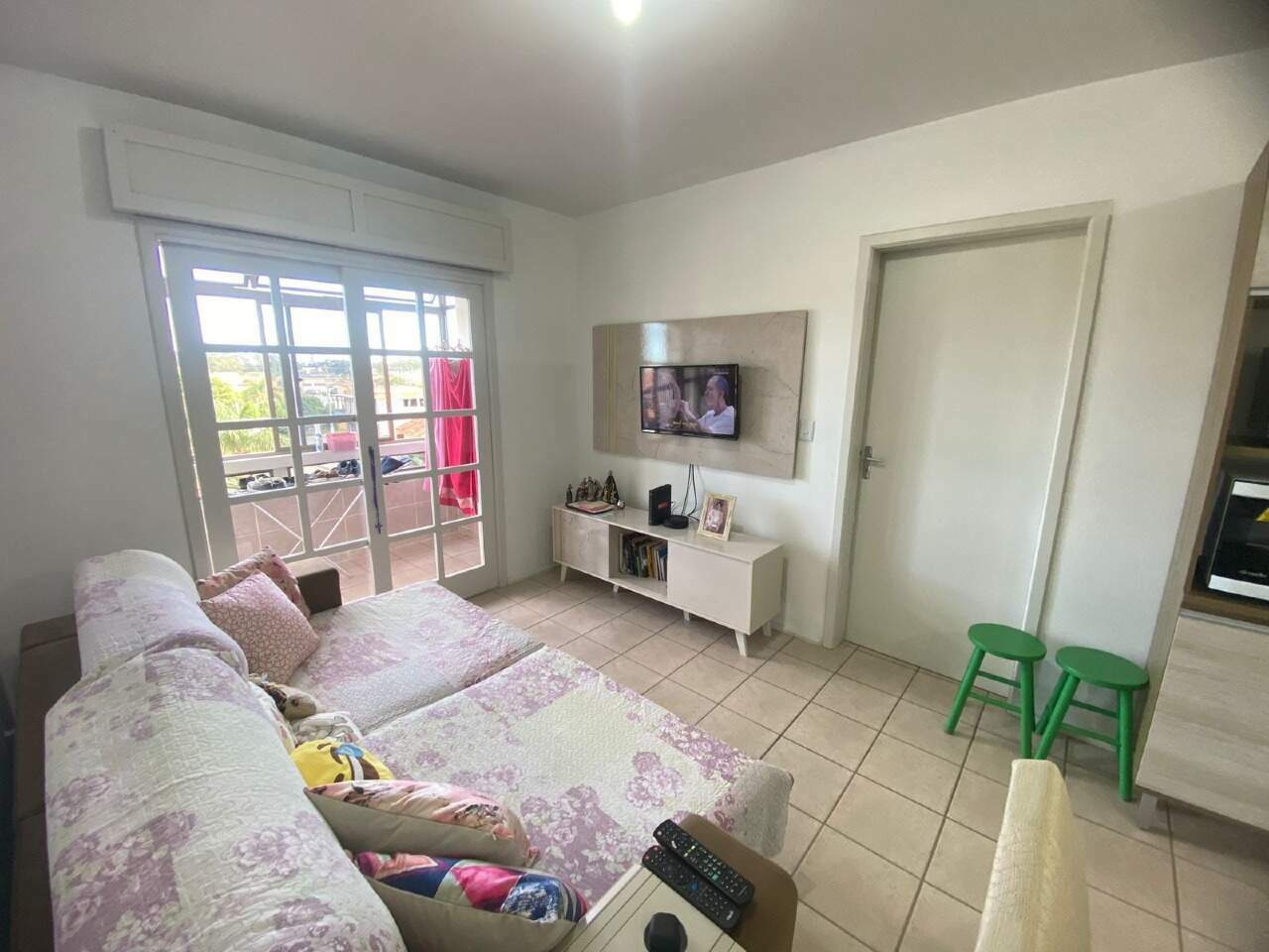 Apartamento à venda no Capão Novo: 