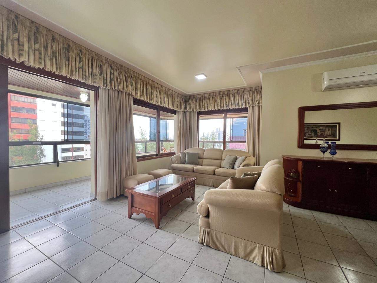 Apartamento à venda no Zona Nova: 