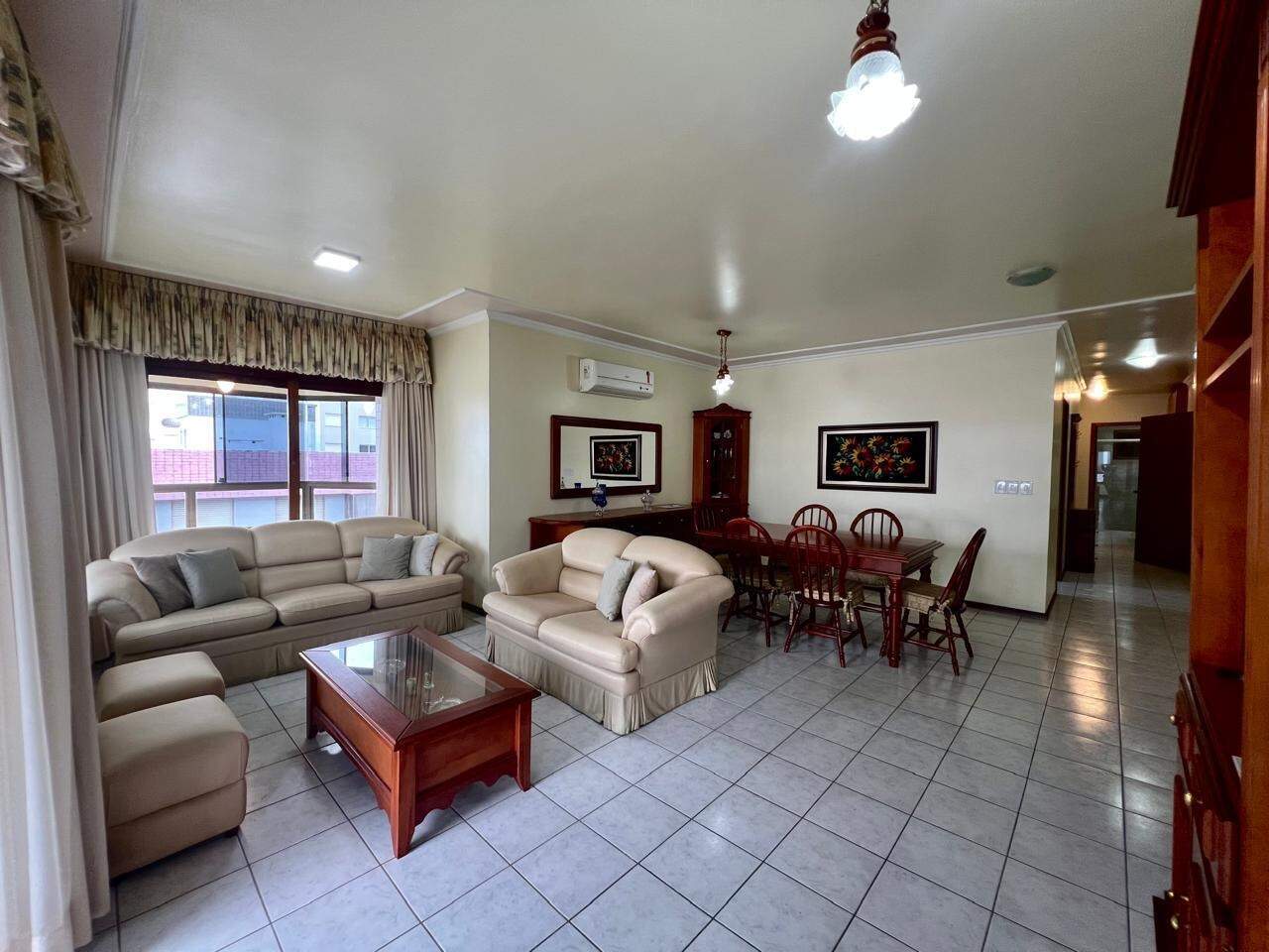 Apartamento à venda no Zona Nova: 