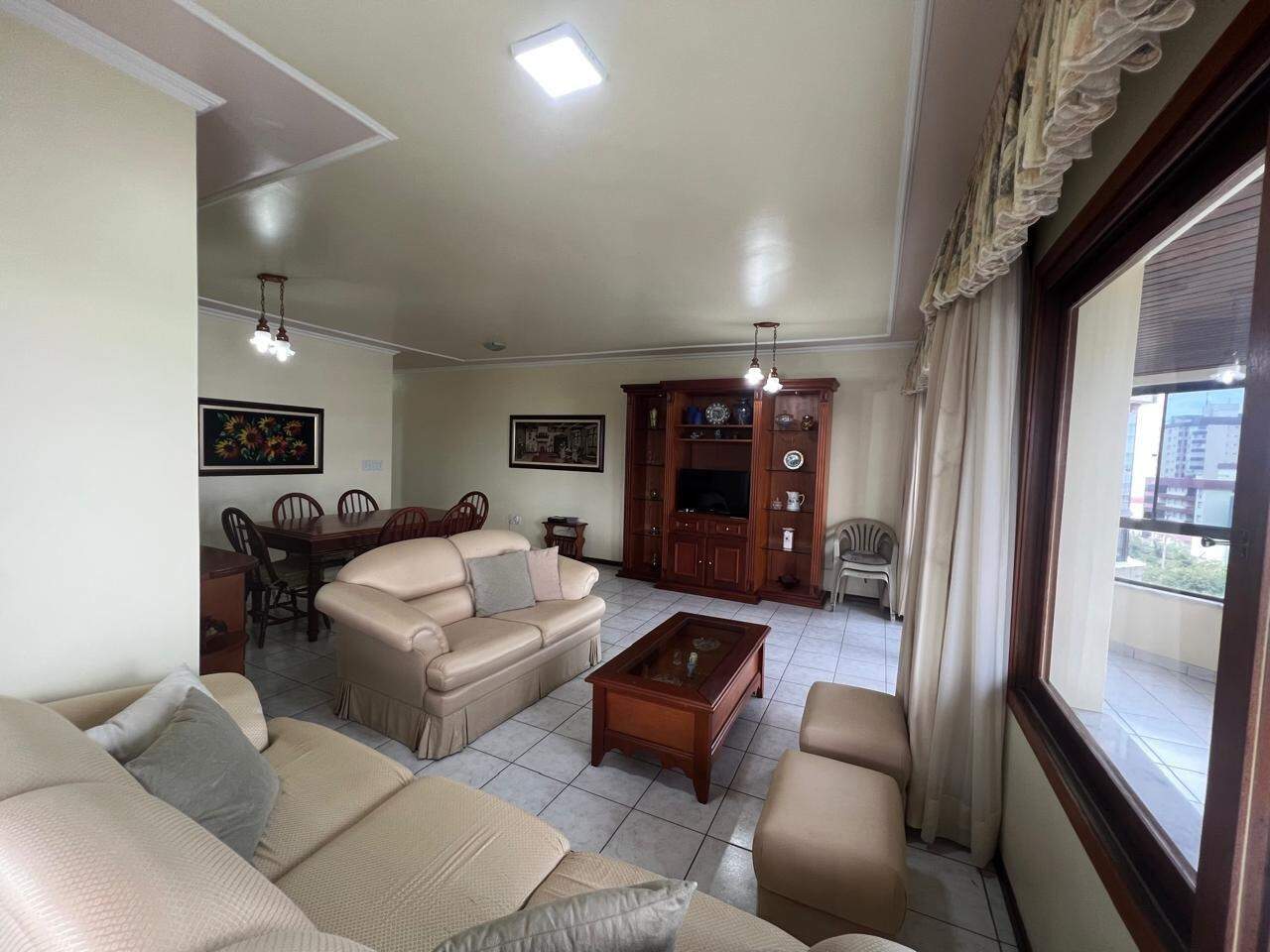 Apartamento à venda no Zona Nova: 