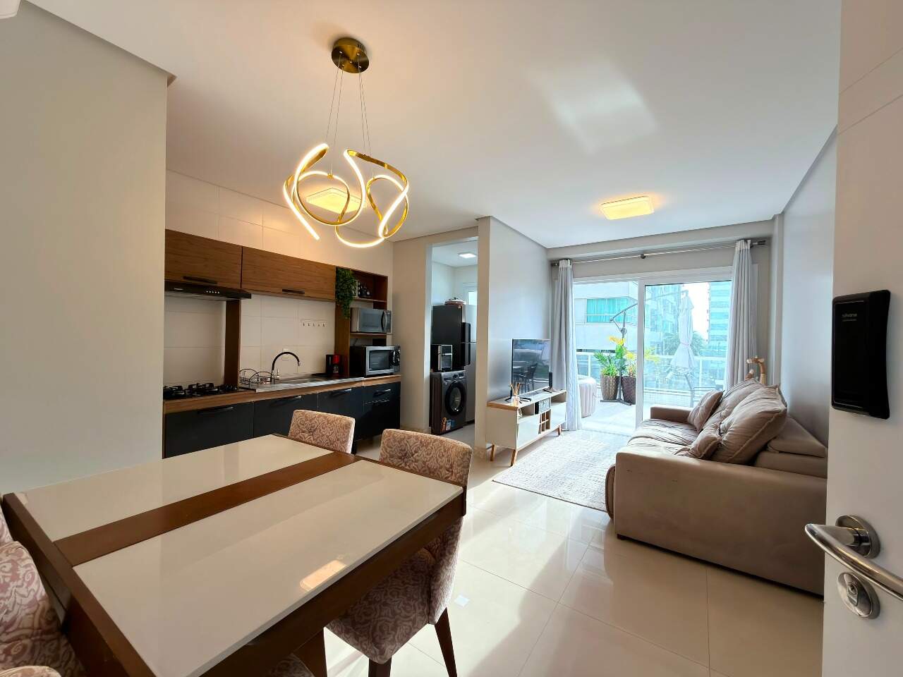 Apartamento à venda no Zona Nova: 