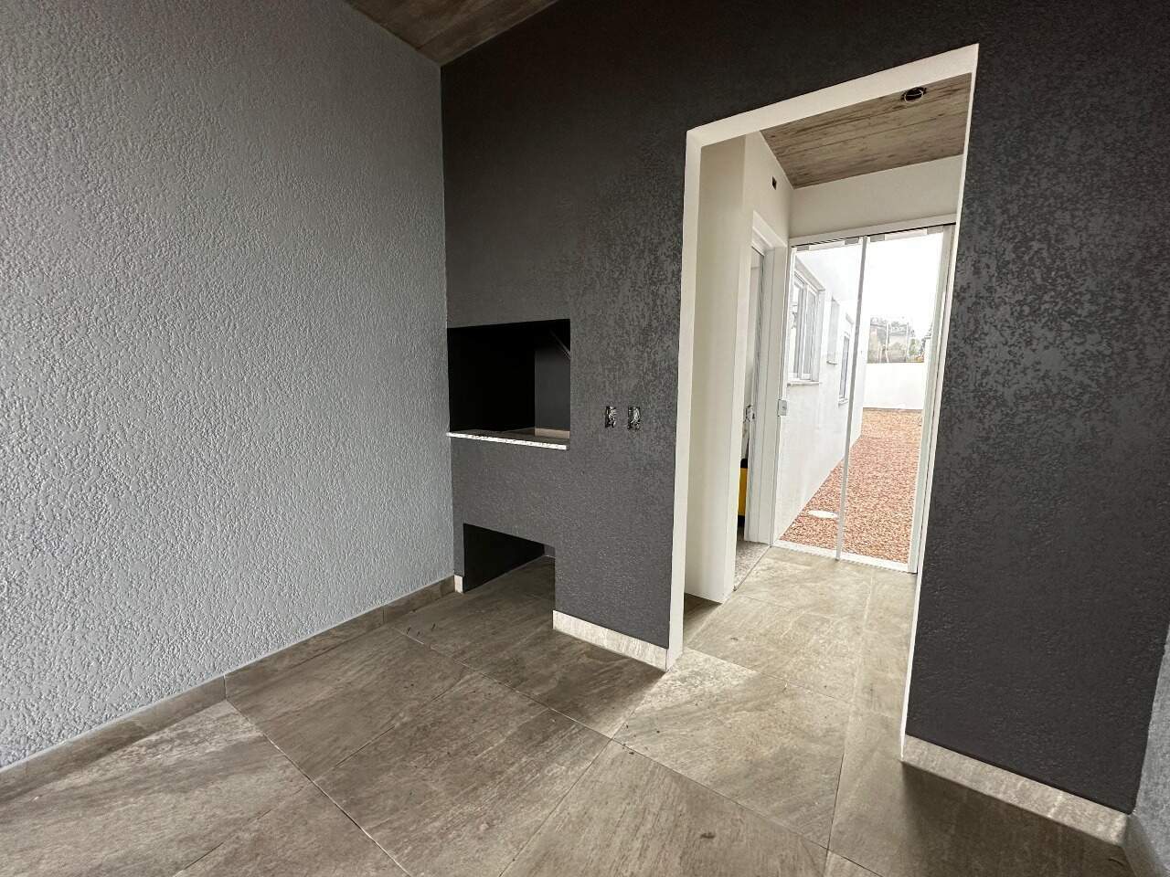 Casa à venda no Araça: 