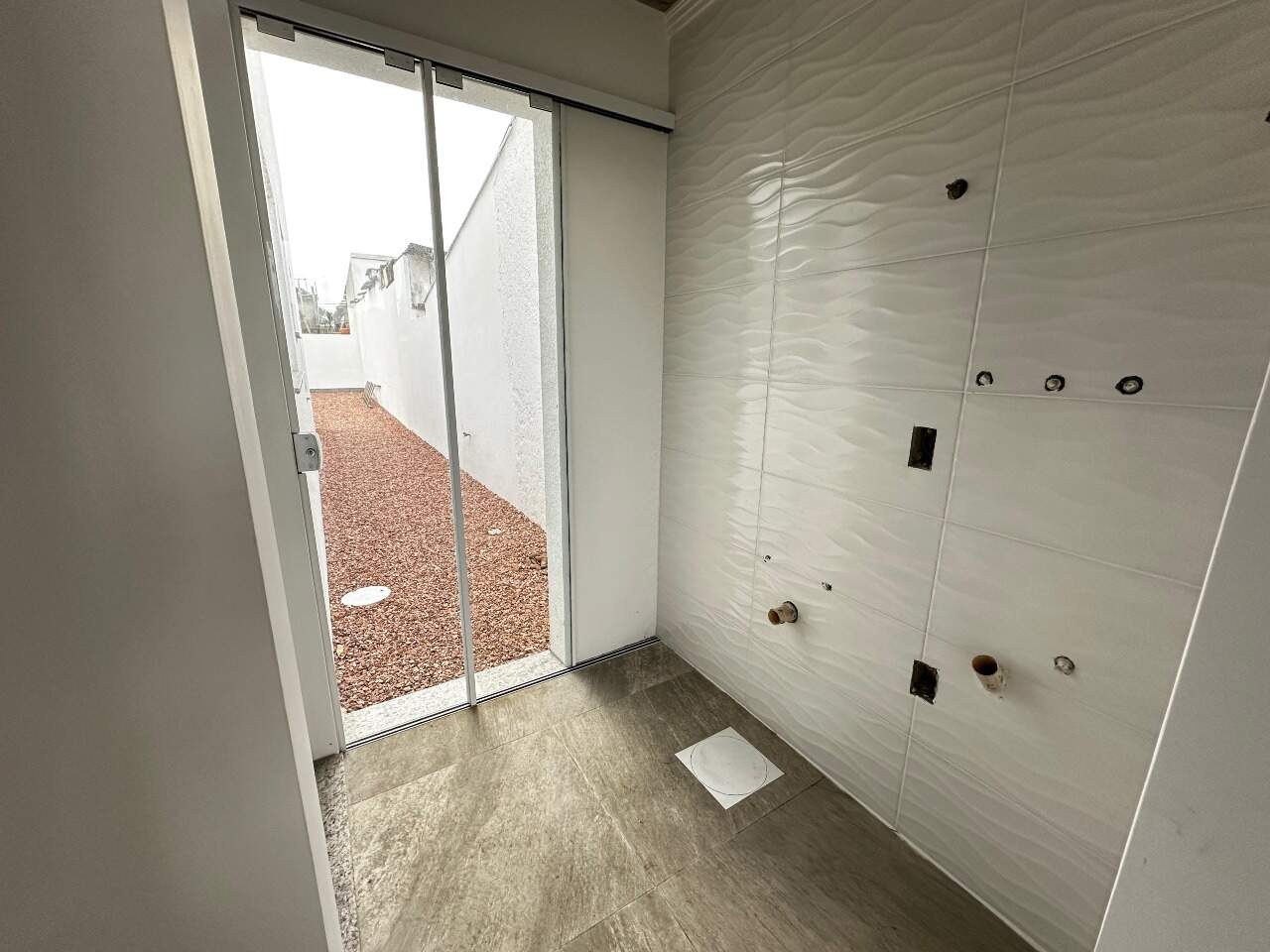 Casa à venda no Araça: 